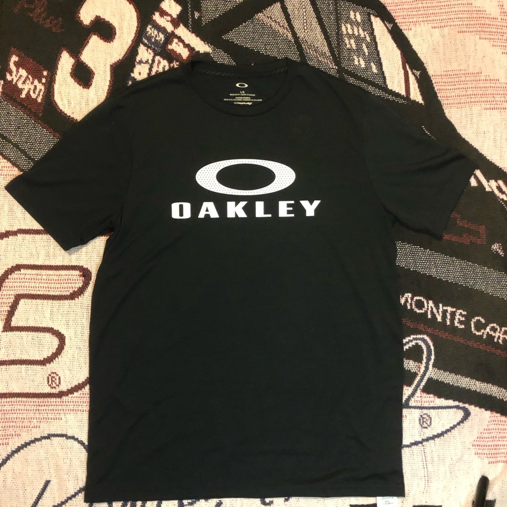 Oakley Men's Black Graphic Tee